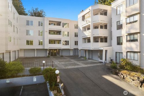 unit-203-17417 Ashworth Ave N, Shoreline, WA, 98133-5462 | Card Image