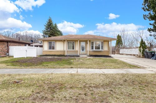 15680 Gulley St, Taylor, MI, 48180-5062 | Card Image