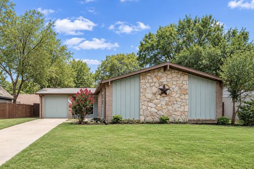 806 Greenhaven Dr, Richardson, TX, 75080-3025 | Card Image