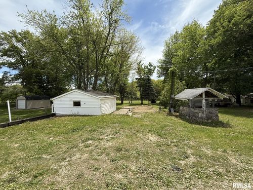 13 Lake Warren Dr, Monmouth, IL, 61462-9628 | Card Image
