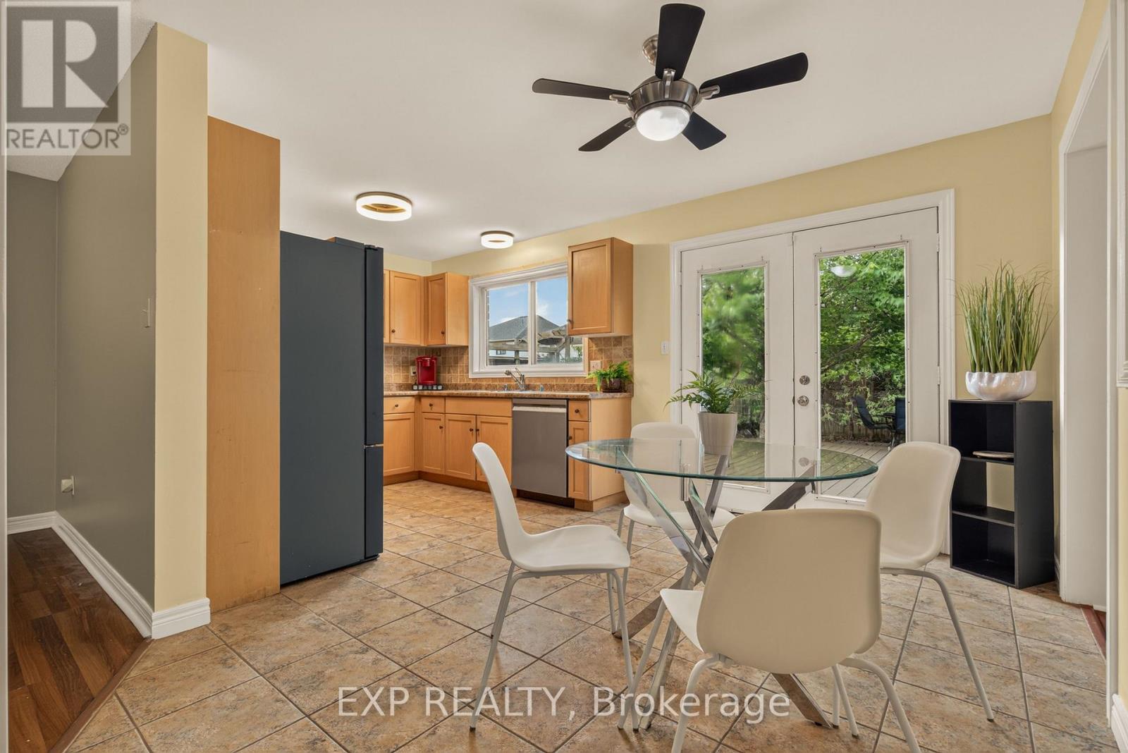 Residential in Hamilton (Binbrook) 4