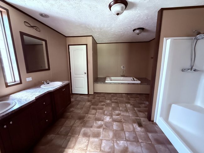 1069 Lucas Ridge Ln, House other with 4 bedrooms, 2 bathrooms and null parking in Waverly TN | Image 10