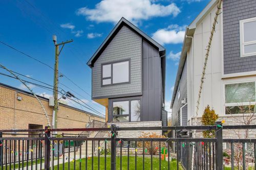 3943 N Francisco Ave, Chicago, IL, 60618-3505 | Card Image