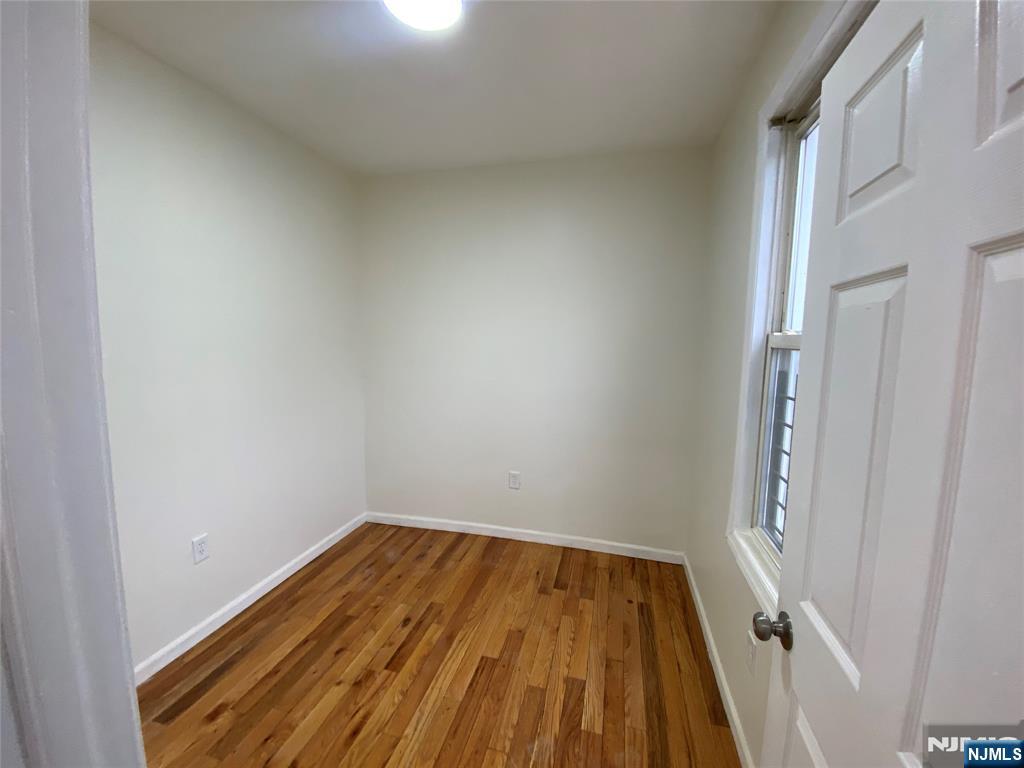 Residential Lease in Newark 2