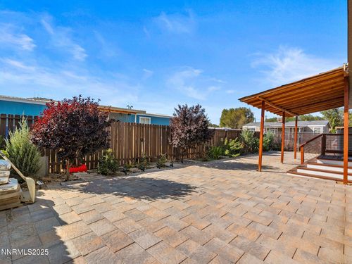 5216 Sun Valley Blvd, Sun Valley, NV, 89433-7948 | Card Image