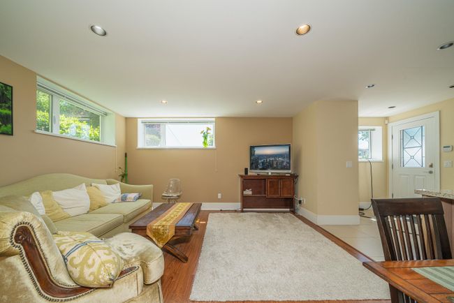 482 Genoa Crescent, House other with 6 bedrooms, 6 bathrooms and 4 parking in North Vancouver BC | Image 32