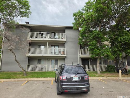 304-1121 Mckercher Dr, Saskatoon, SK, S7H5B8 | Card Image