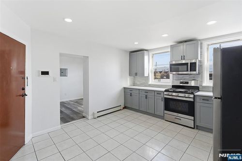 280 Wilson Ave, Kearny, NJ, 07032-3381 | Card Image