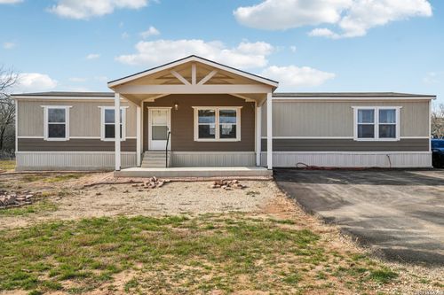 4045 Jakes Colony Rd, Seguin, TX, 78155-0523 | Card Image