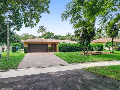 11886 Nw 24th St, Coral Springs, FL, 33065-3302 | Card Image