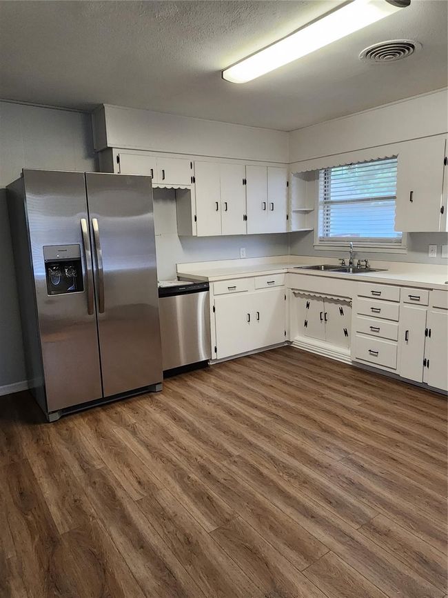 102 King Ave, House other with 3 bedrooms, 2 bathrooms and null parking in Howe TX | Image 9