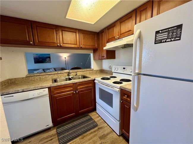 APT-3 - 3370 Yukon Cir, Condo with 2 bedrooms, 2 bathrooms and null parking in FORT MYERS FL | Image 13