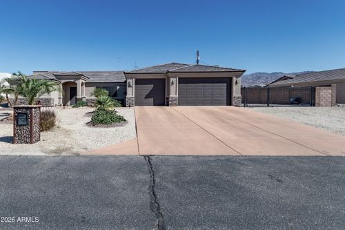 3317 Knight Ln, Lake Havasu City, AZ, 86404-5243 | Card Image