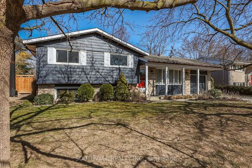 305 Centre St, Niagara on the Lake, ON, L0S1J0 | Card Image