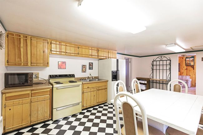 Cabin 3 Interior | Image 68