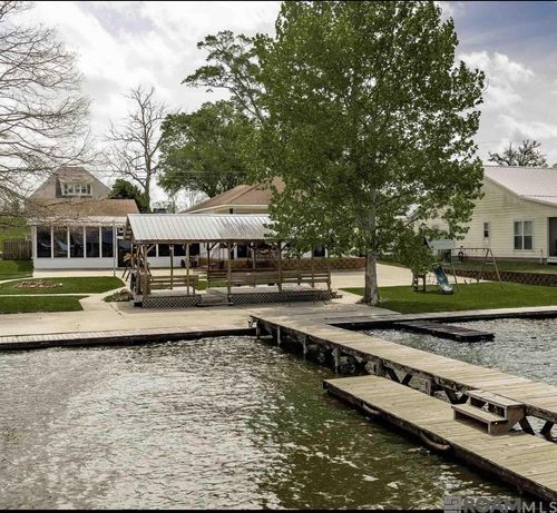 8689 Island Rd, Ventress, LA, 70783-3120 | Card Image