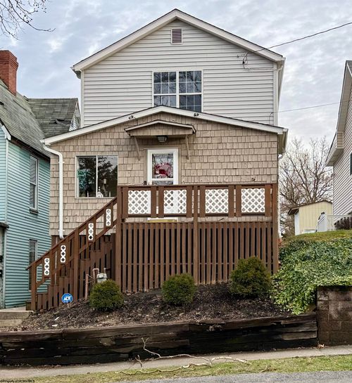 702 Gaston Ave, Fairmont, WV, 26554-5124 | Card Image
