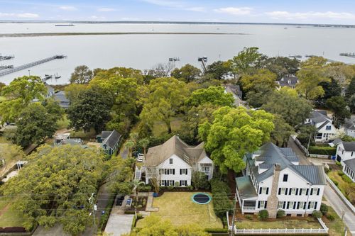 207 Pitt St, Mount Pleasant, SC, 29464-5320 | Card Image