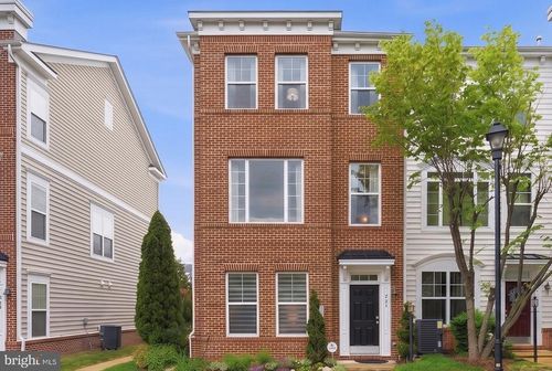 627 Ava Cir Ne, WASHINGTON, DC, 20017-2306 | Card Image