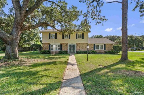 822 Bay Cliffs Rd, Gulf Breeze, FL, 32561-4810 | Card Image