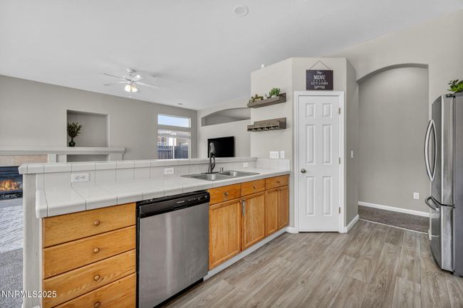 908 Jones Way, House other with 4 bedrooms, 2 bathrooms and 3 parking in Fernley NV | Image 8
