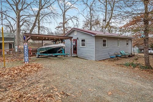 8890 Sw Lake Dr, Lathrop, MO, 64465-8217 | Card Image