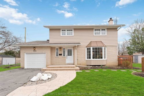 594 Noble Cres, Ottawa, ON, K1V7H9 | Card Image