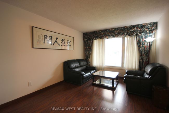 73 Hullrick Dr, House other with 4 bedrooms, 3 bathrooms and 4 parking in Etobicoke ON | Image 10