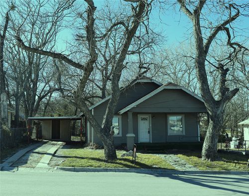 207 N Waco St, Weatherford, TX, 76086-3233 | Card Image