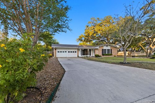 114 Beechwood Ave, Universal City, TX, 78148-4202 | Card Image