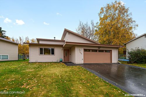 10205 Goodnews Cir, Anchorage, AK, 99515-2333 | Card Image