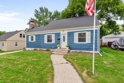 125 Summit Drive, Port Washington, WI, 53074 | Card Image