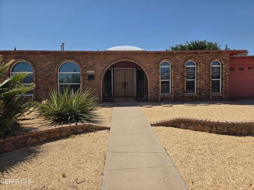 6740 Morningside Cir, El Paso, TX, 79904-4540 | Card Image