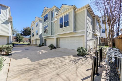 1838 Wheeler St, Houston, TX, 77004-5138 | Card Image