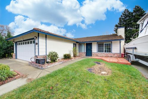 292 Woolner Ct, Fairfield, CA, 94533-5865 | Card Image