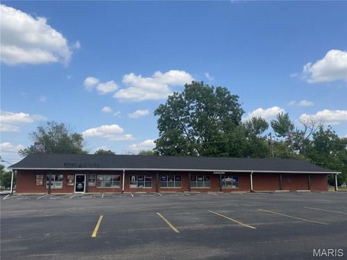402 Sonderen St, O Fallon, MO, 63366-2631 | Card Image
