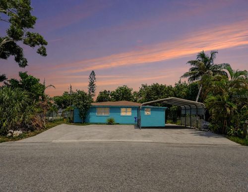 2839 19th St W, BRADENTON, FL, 34205-5203 | Card Image