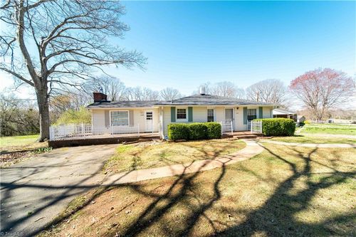 5890 Norman Rd, Rural Hall, NC, 27045-9790 | Card Image