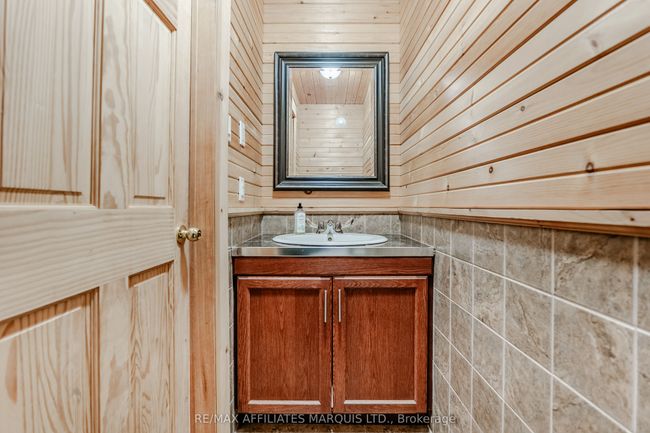 19799 County Rd, House other with 4 bedrooms, 3 bathrooms and 15 parking in Dunvegan ON | Image 25
