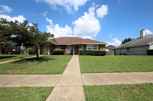 2910 Tanglewood Dr, Lancaster, TX, 75134-3729 | Card Image
