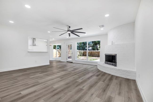 9602 Ballin David Dr, House other with 4 bedrooms, 2 bathrooms and 2 parking in Spring TX | Image 13