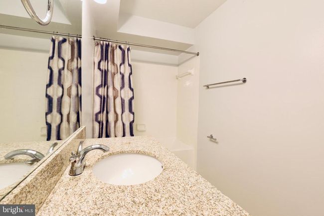 3-E10 - 3178 Summit Square Dr, Condo with 2 bedrooms, 2 bathrooms and null parking in OAKTON VA | Image 16