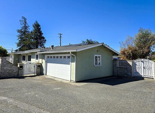 1582 Fall Ave, San Jose, CA, 95127-4916 | Card Image