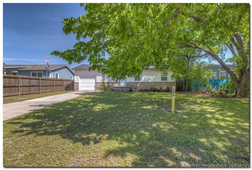 2541 W Cameron St, Tulsa, OK, 74127-6111 | Card Image