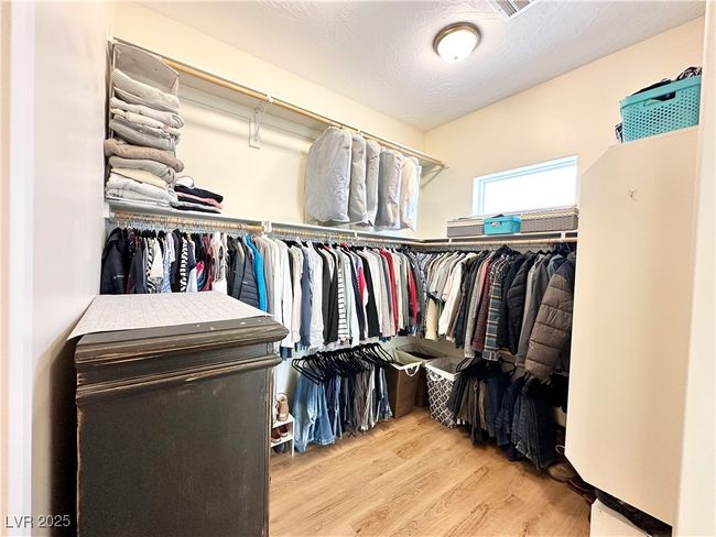 Primary Closet | Image 32