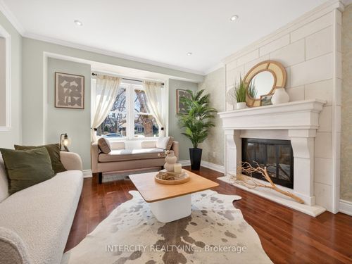 3976 Taffey Cres, Mississauga, ON, L5L2A7 | Card Image