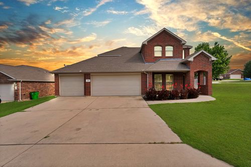 102 Outfitters Ct, Newark, TX, 76071-4351 | Card Image