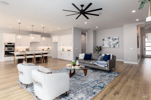 6121 S Cubola Ave, Meridian, ID, 83642 | Card Image