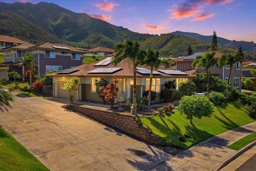 32 Kinohi Loa St, Wailuku, HI, 96793-3521 | Card Image