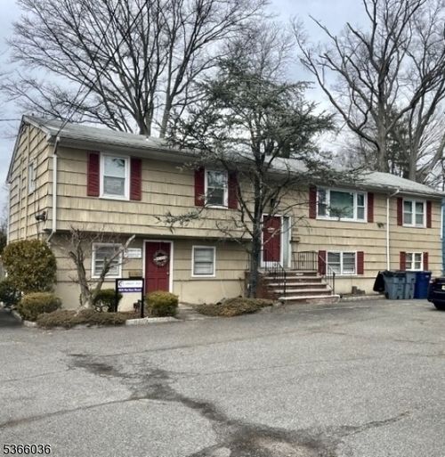 800 Raritan Rd, Clark, NJ, 07066-1710 | Card Image